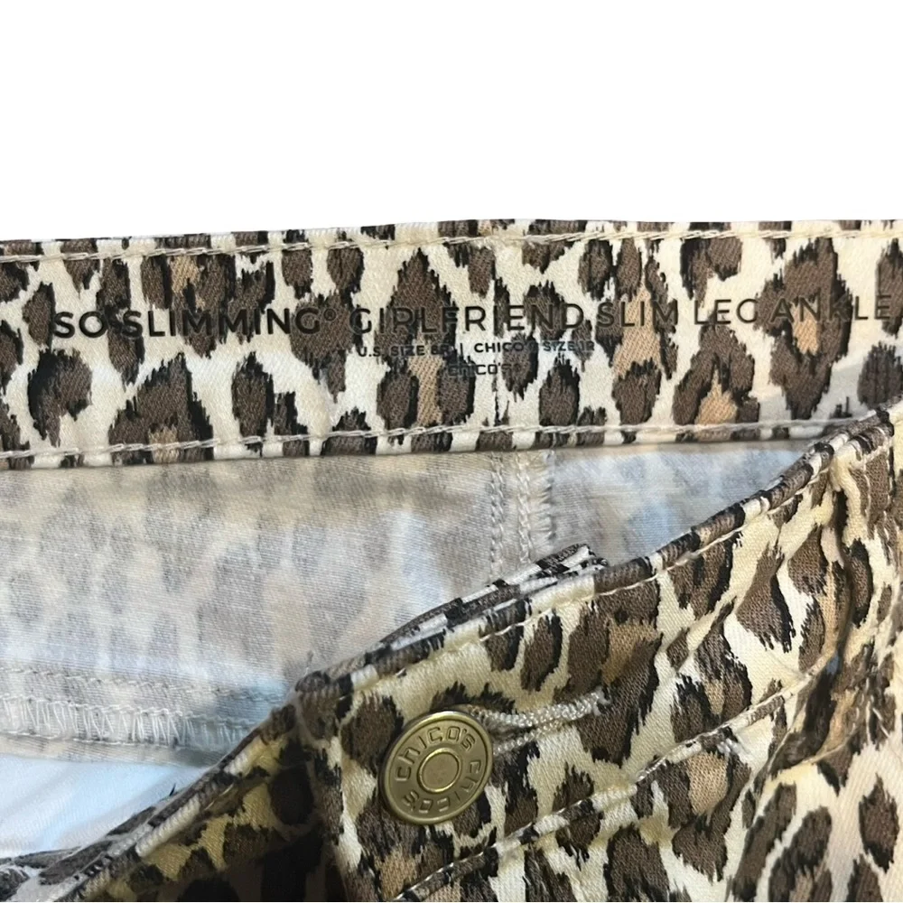 Chico's Leopard Print Jeans So Slimming Girlfriend Slim Leg Ankle, Women’s 8 - Picture 3 of 7